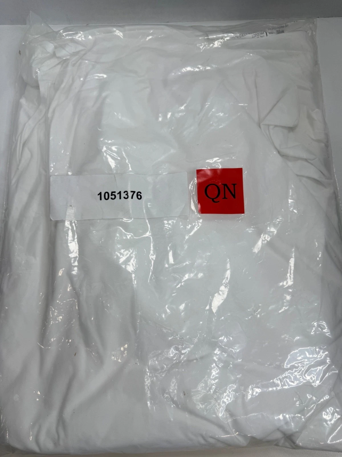 NEW FXI Queen Mattress Protector - Cooling Nylon Top - Fits Up to 15" Deep