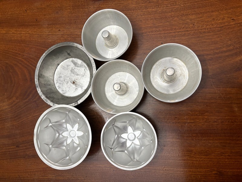 Childs Vintage Aluminum Toy Cookware  6 Pieces
