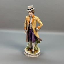 ANTICA STATUINA CAPODIMONTE PORCELLANA CERAMICA VINTAGE MARCHIATA NUMERATA