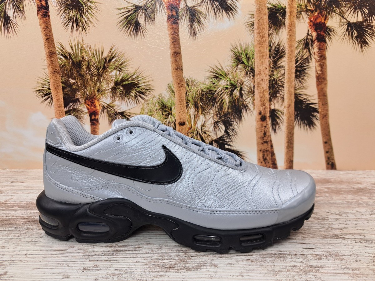 Nike Air Max Plus Tiempo Wolf Grey Sneakers HM6850-001 Mens Size