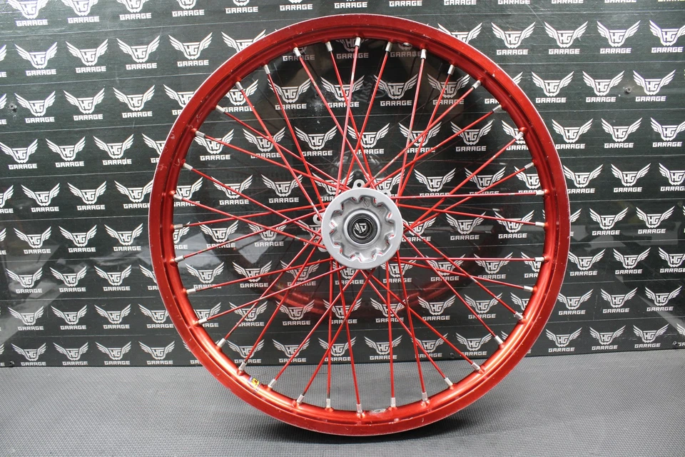 2002 02-05 HONDA CRF450R TCR CUBO ARO RODA DIANTEIRA ANODIZADO VERMELHO 44650-KZ4-810 BOM - Imagem 2 de 4