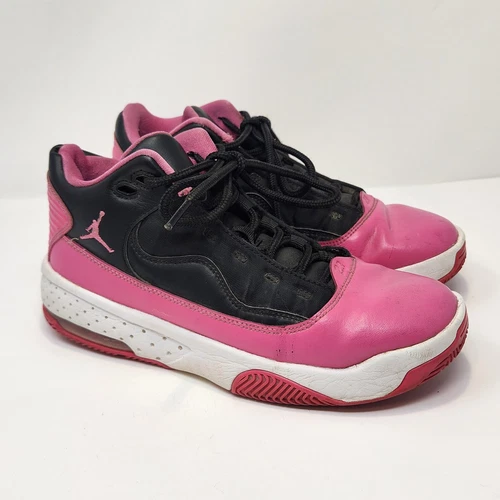 Scarpe da basket Air Jordan Max Aura 2 sneakers giovani taglia 5 rosa nero medio