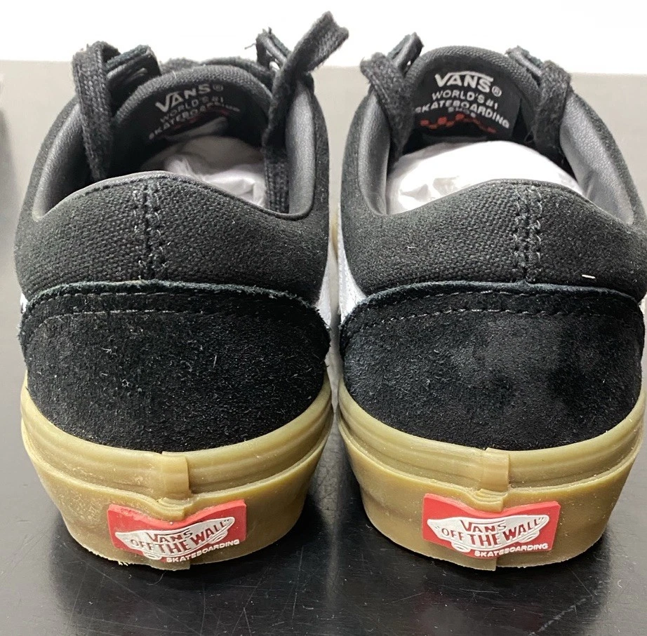 Vans Youth Shoes Size 3.5 Black W/Gum Soles - Image 4 of 4