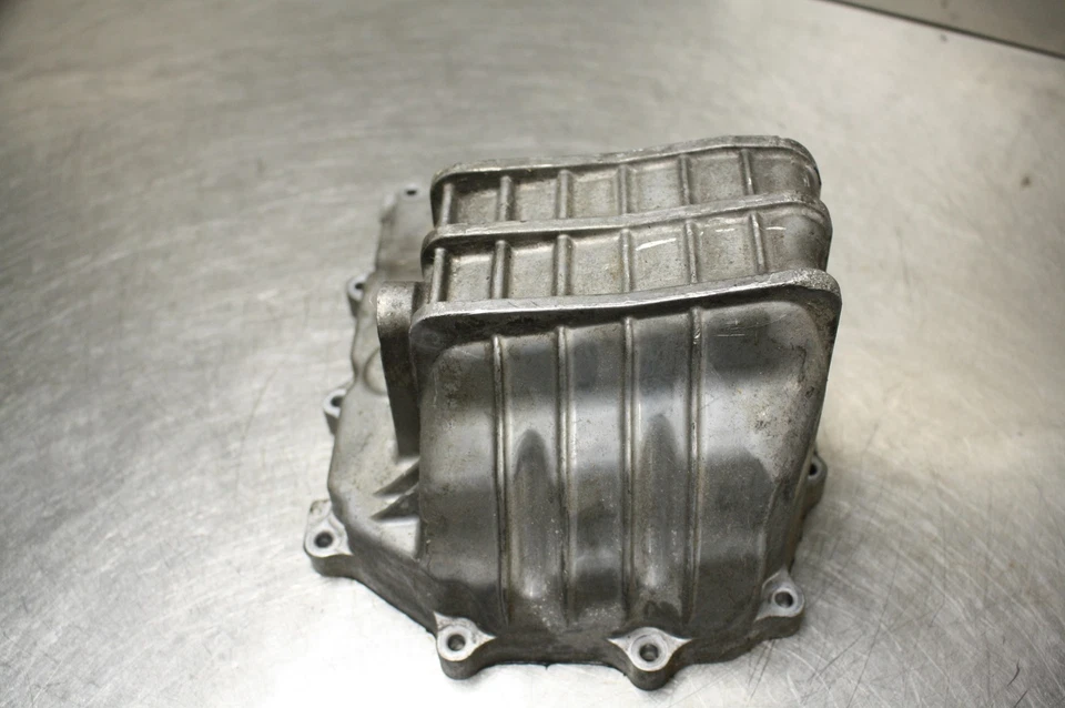 07-08 HONDA CBR600RR ENGINE MOTOR BOTTOM OIL PAN COVER 11210-MFJ-D00 Foto 2 de 4