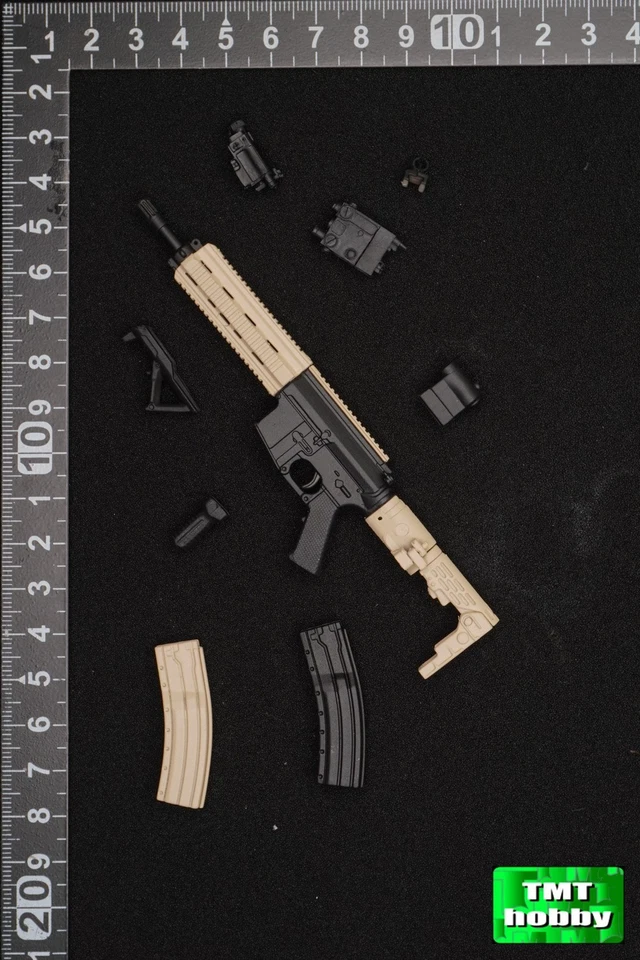 1:6 Scale Iron Workshop Special Weapon COBR M4 (BLACK + Tan) - Image 2 of 3