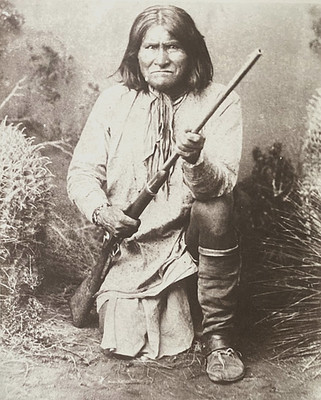 RARE! CHIEF GERONIMO by RANDALL 1886 FROM SMITHSONIAN'S NEG. #2508  (1969 PHOTO)