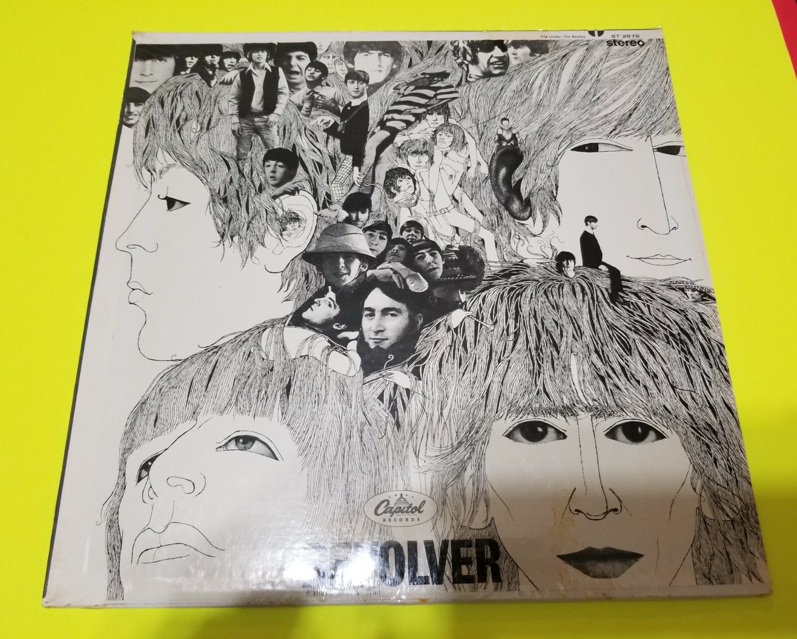 FACTORY SEALED: THE BEATLES - REVOLVER US ST-2576, CAPITOL, VINYL RECORD  RIAA 16