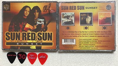 Sun Red Sun 3 disc CD box set ''Sunset'' Signed with 2 Guitar picks-Mike Starr AIC