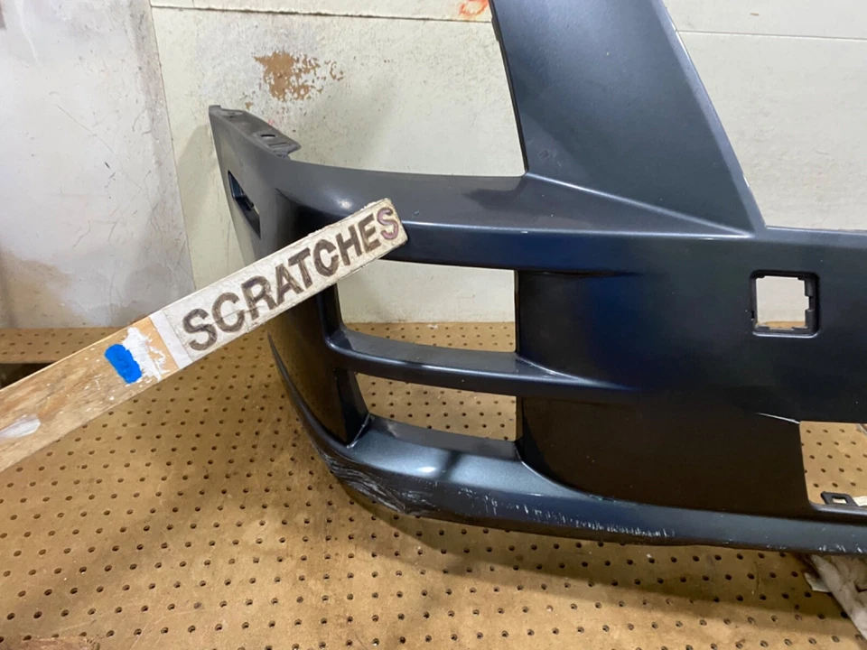 Parachoques delantero Cadillac STS 2005-2007 Foto 3 de 4