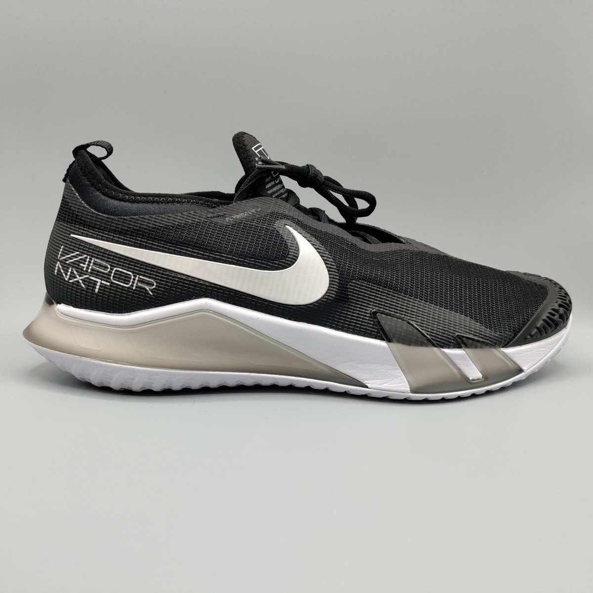 nike men's react vapor nxt tennis shoes white and black