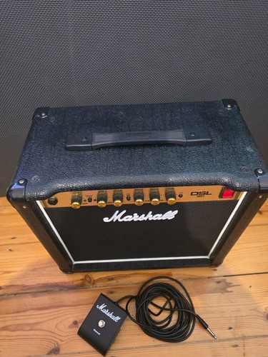 Marshall DSL5C 5W Valve Tube Amp Amplifier with Foot Switch - Picture 4 of 12