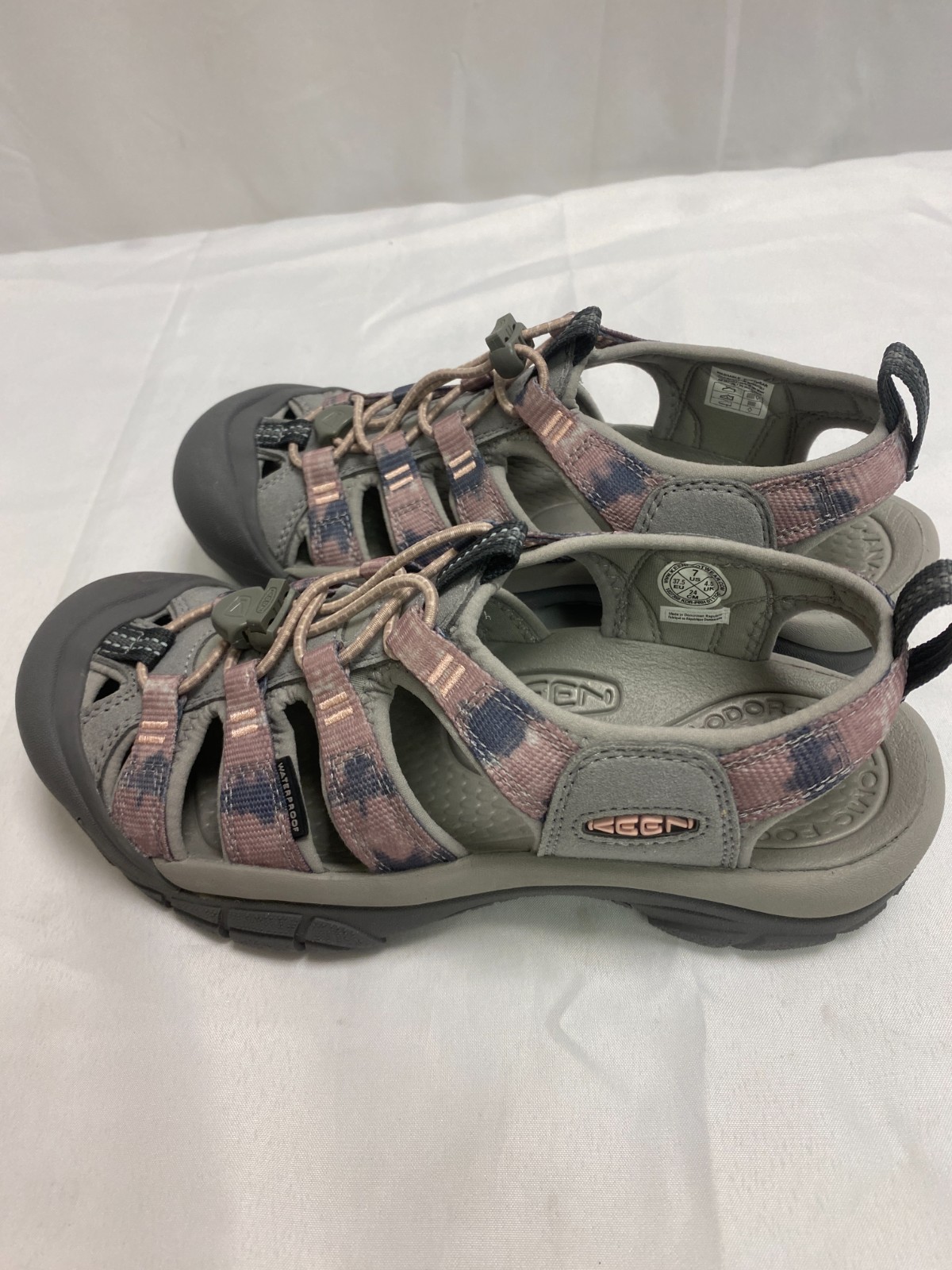 Sandali da trekking elastici Keen Newport H2 1027355 donna grigi tinta unita taglia 7