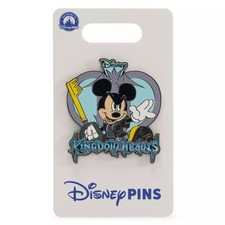 NWT Disney Kingdom Hearts Mickey Mouse Keyblade Master Pin