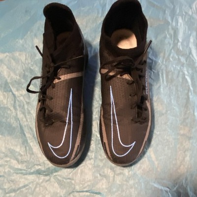 Nike Phantom Black Gray White Men's Mid Top Lace Up Soccer Athletic Sneaker