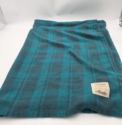 Filson for Alaska Airlines Green Black Plaid Travel Blanket Throw Cabin In-Fligh