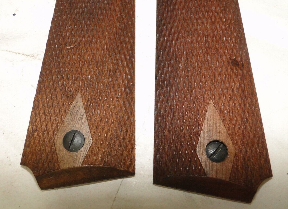 ATI German GSG M-1911 .22 ORIGINAL CHECKERING WOOD BROWN GRIPS, 4