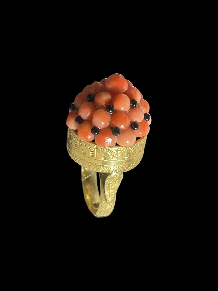 Anello vintage in Corallo e onice e argento - Immagine 3 di 4