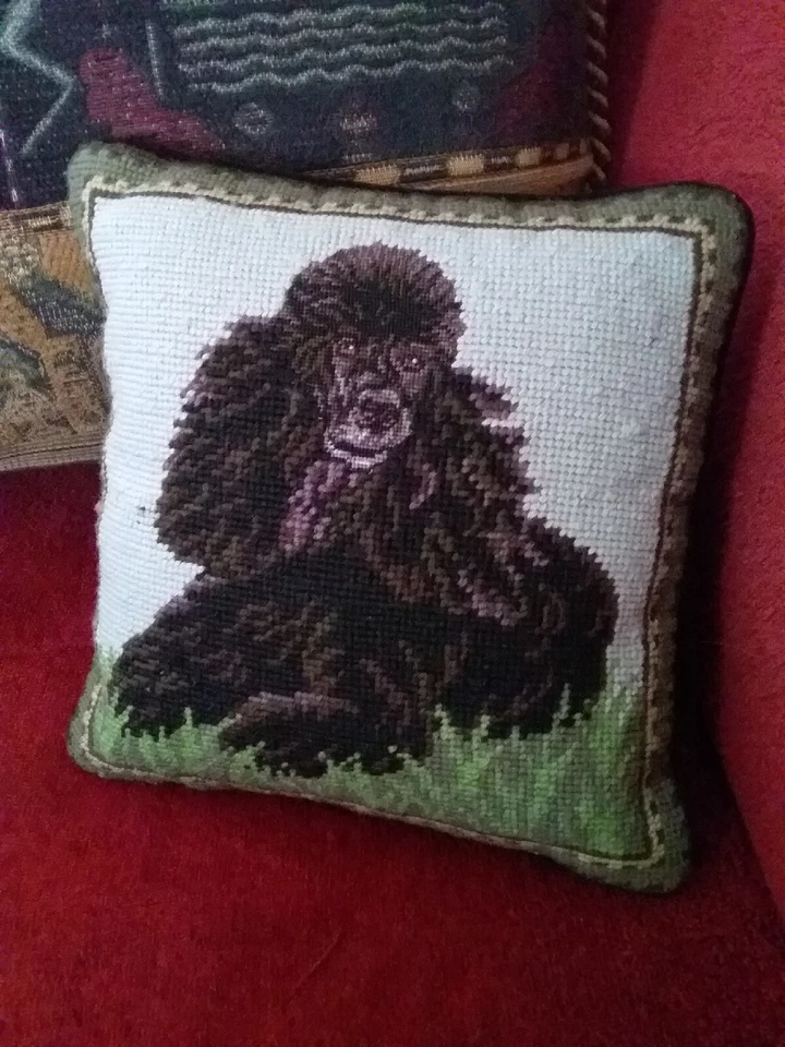 Needlepoint Pillow Black Poodle DOG Velvet Zipper Back Excellent Condition - Image 3 of 3