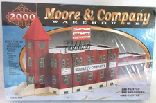 HO Scale Life-Like 1372 Proto 2000 Moore & Company Warehouse Kit     NEW