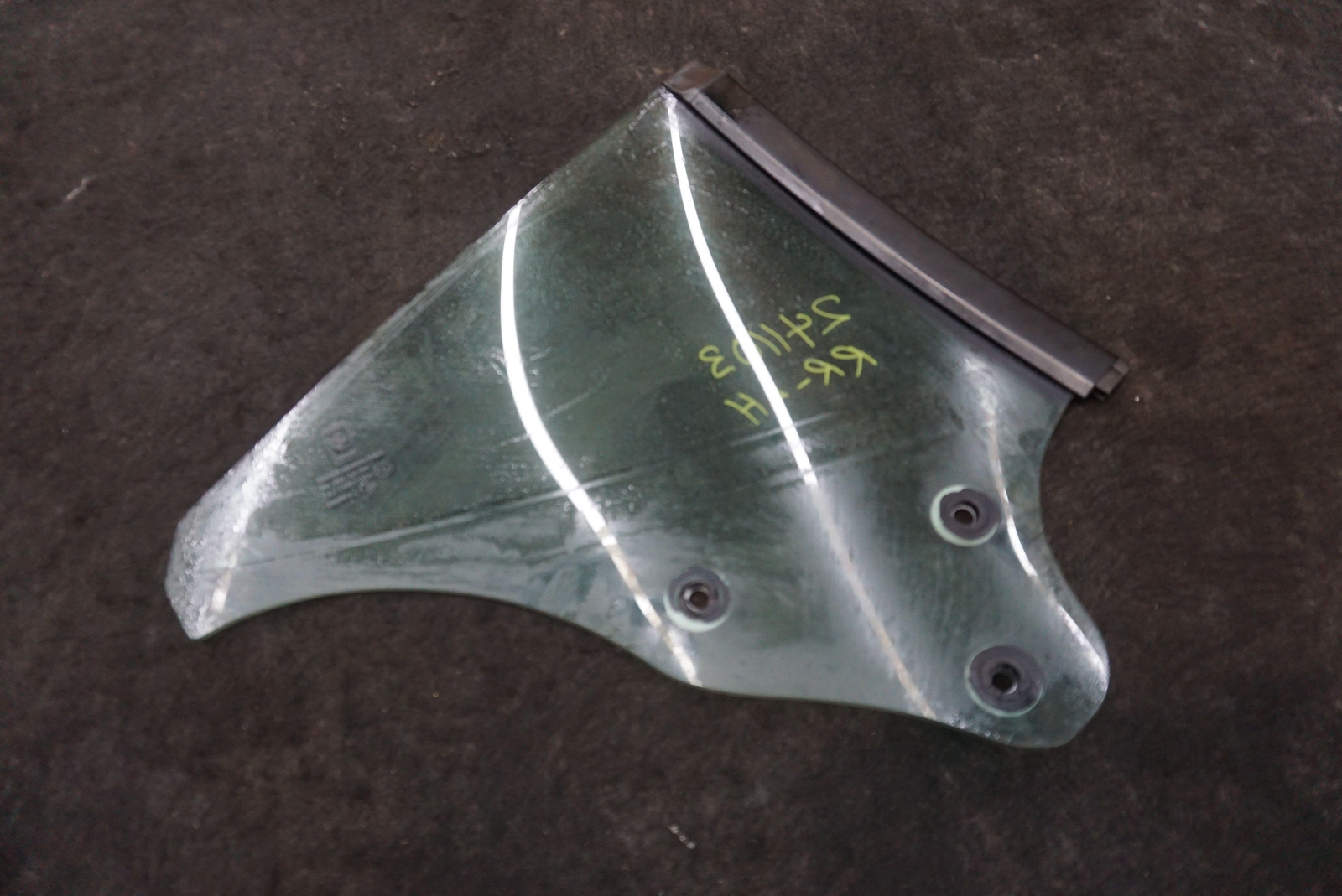 Rear Left Side Wing Quarter Window Glass OEM 69876000 Ferrari California 2008-14