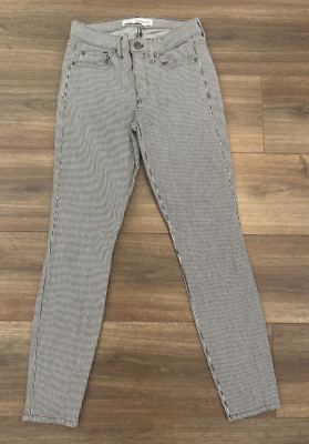 GAP Women's Pinstripe Skinny Jeans - Size 26 - Like New 