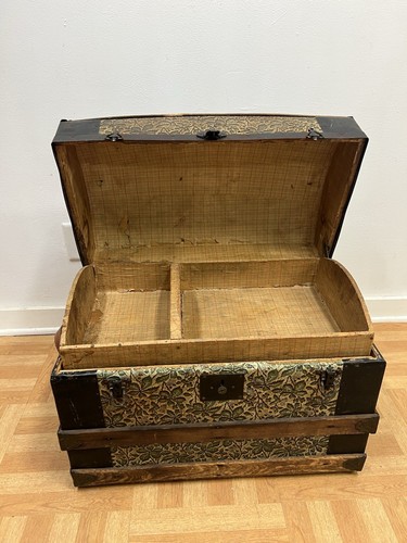 Vintage STEAMER TRUNK storage chest camelback humpback antique victorian toy box - Picture 7 of 17