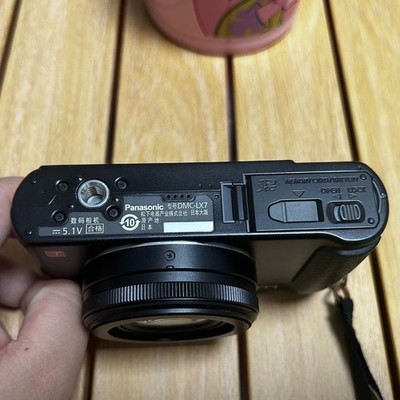Panasonic DMC-LX7 10.1 MP Digital Camera with F1.4-2.3 24mm LEICA