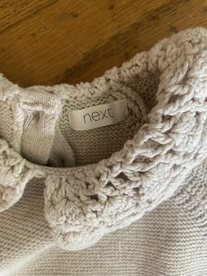 Бежевый следующий вязаный свитер девочек размер 5/6 крючком воротник скромный коттедж фея - Изображение 4 из 4