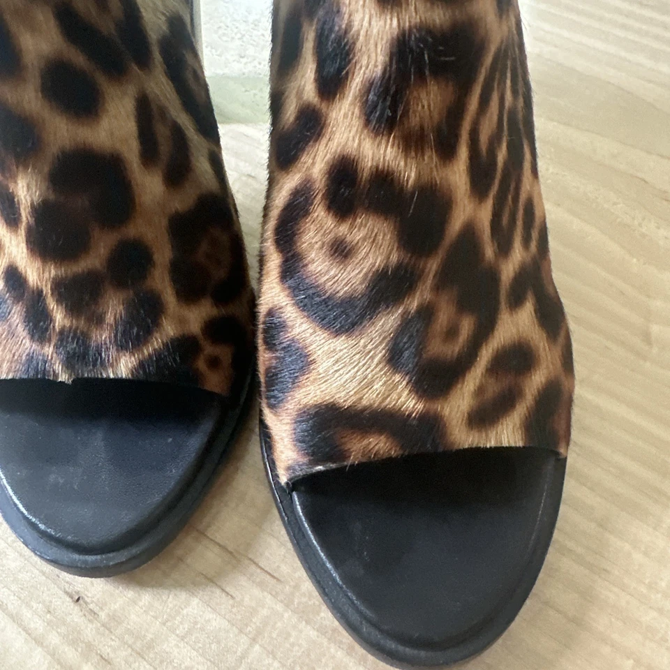 Tacones bloque de pelo de becerro con estampado de leopardo marrón Wyatt de trapo y hueso, talla 37 7 Foto 3 de 4