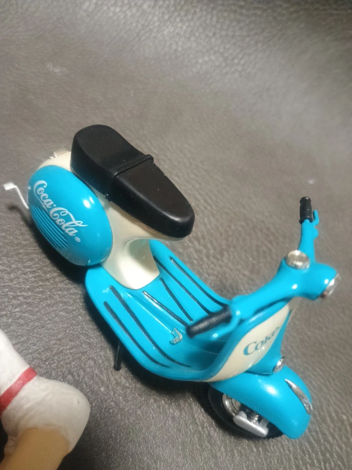 VINTAGE COCA-COLA SCOOTER Edición Limitada Escala 1/12 en Caja Foto 3 de 4