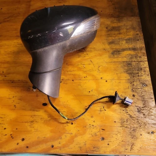 11 2012 13 14 15 16 17 18 19 Ford Fiesta Driver LH Side View Mirror in UH Black