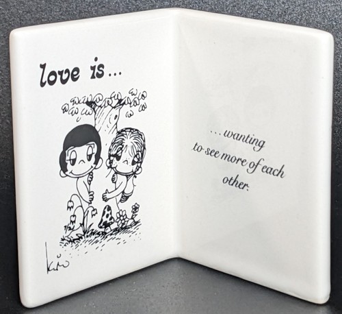 Kim Casali LOVE IS... Wanting to See More of Each Other Open Book Figur RAR
