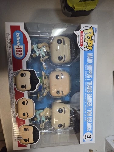 FUNKO POP! ROCKS 3-Pack BLINK-182 Mark Hoppus, Travis Barker & DeLonge A10