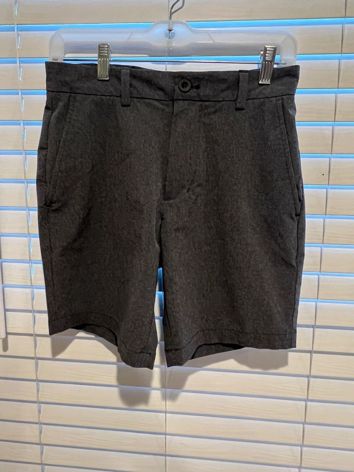 Vineyard Vines Mens Breaker Performance Shorts - Size 28