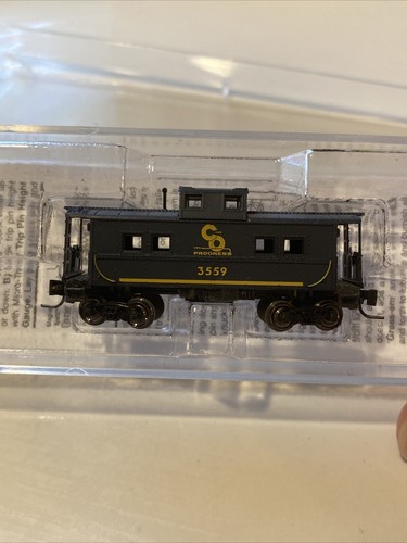 MTL ~ Línea Micro Trenes ~ Cúpula Central Acero Caboose ~ Chesapeake y Ohio #3559 | Zustand: Used