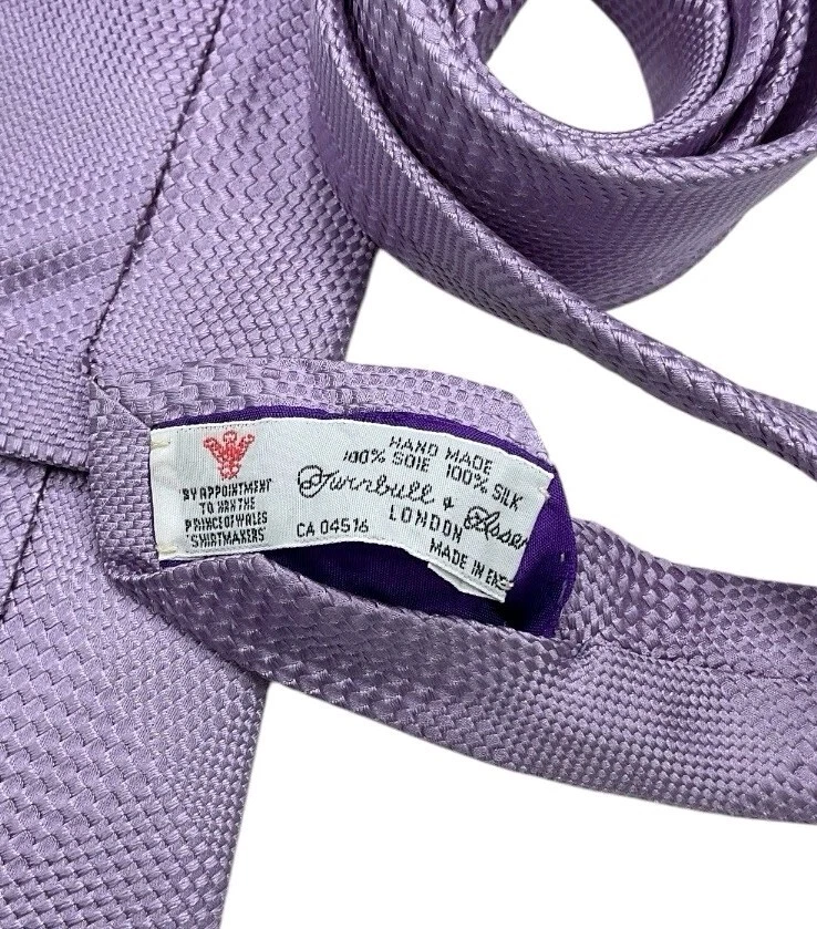 Corbata TURNBULL & ASSER Púrpura Sólido Geométrica Seda LUJO HECHA A MANO INGLATERRA  Foto 3 de 4