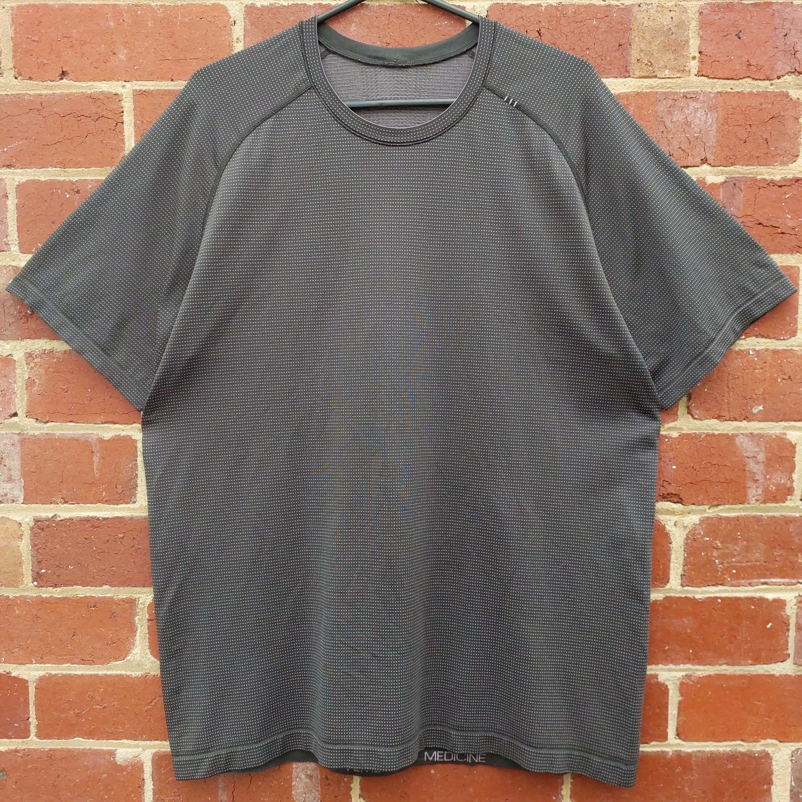 LULULEMON Vent Tech 'Movement Is Medicine' Sport Gym Running Cycle Shirt - XL
