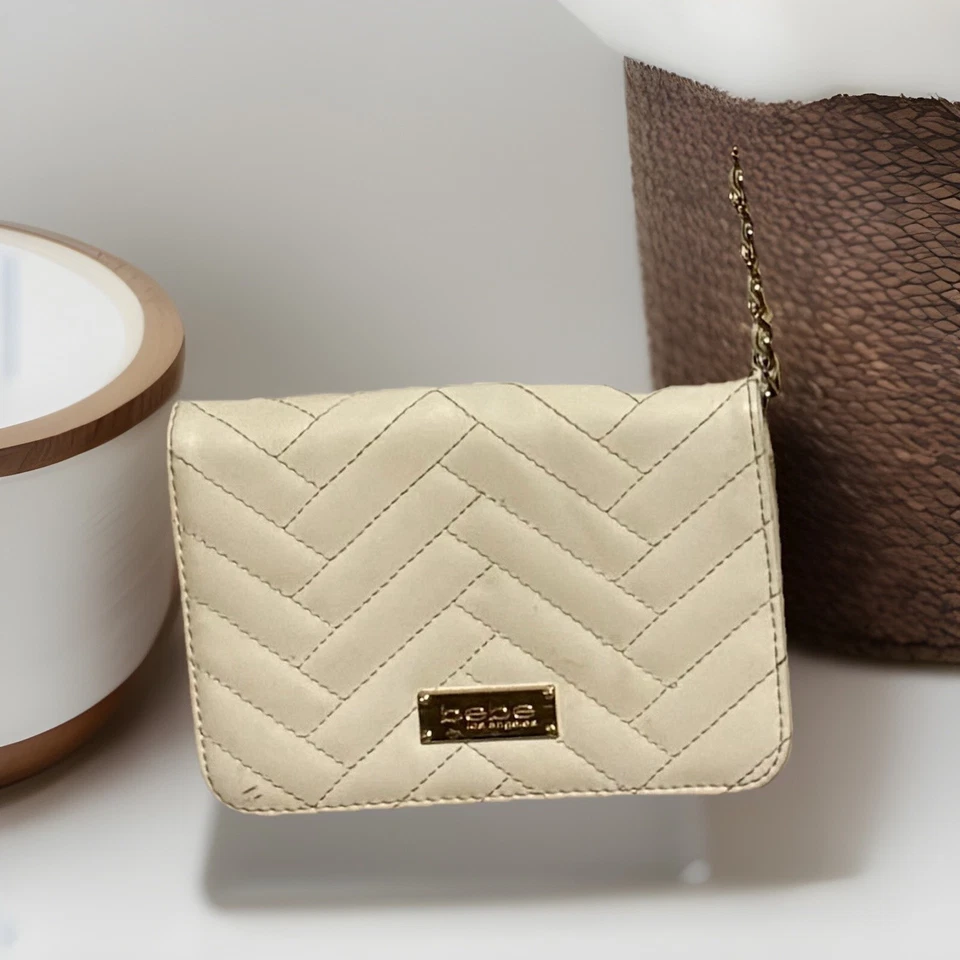 Bolso Bandolera Pequeño Bebe Marfil Bolsillos Dorados Bolsillo con Cremallera Acolchado ¡Lindo! Foto 4 de 4