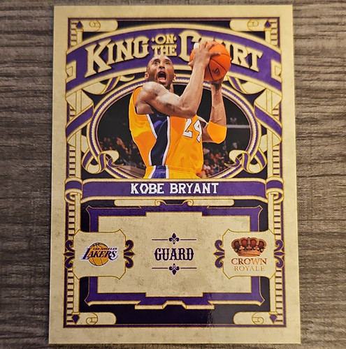 Kobe Bryant #10 2009 Panini Crown Royale King on the Court card