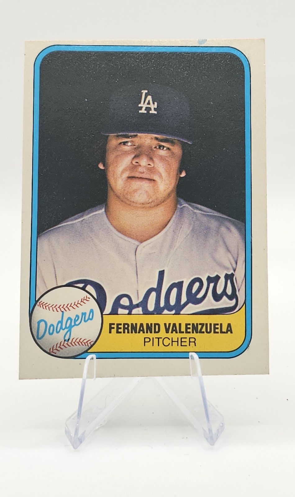 1981 Fleer #140 Fernando Valenzuela Los Angeles Dodgers Card Rookie RC