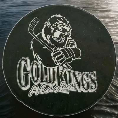 ALASKA GOLD KINGS    VINTAGE   PUCK RARE MADE IN  CZECH REPUBLIC  