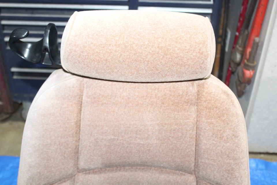 ASIENTOS CUBO DELANTEROS FORD MUSTANG 99-04 eléctricos y manuales bronceados limpios Foto 2 de 4