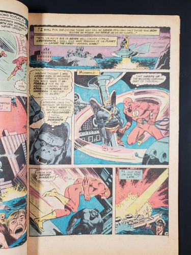 Super Team Family #3 DC Comics 1976 Bronze Age - Picture 12 of 14