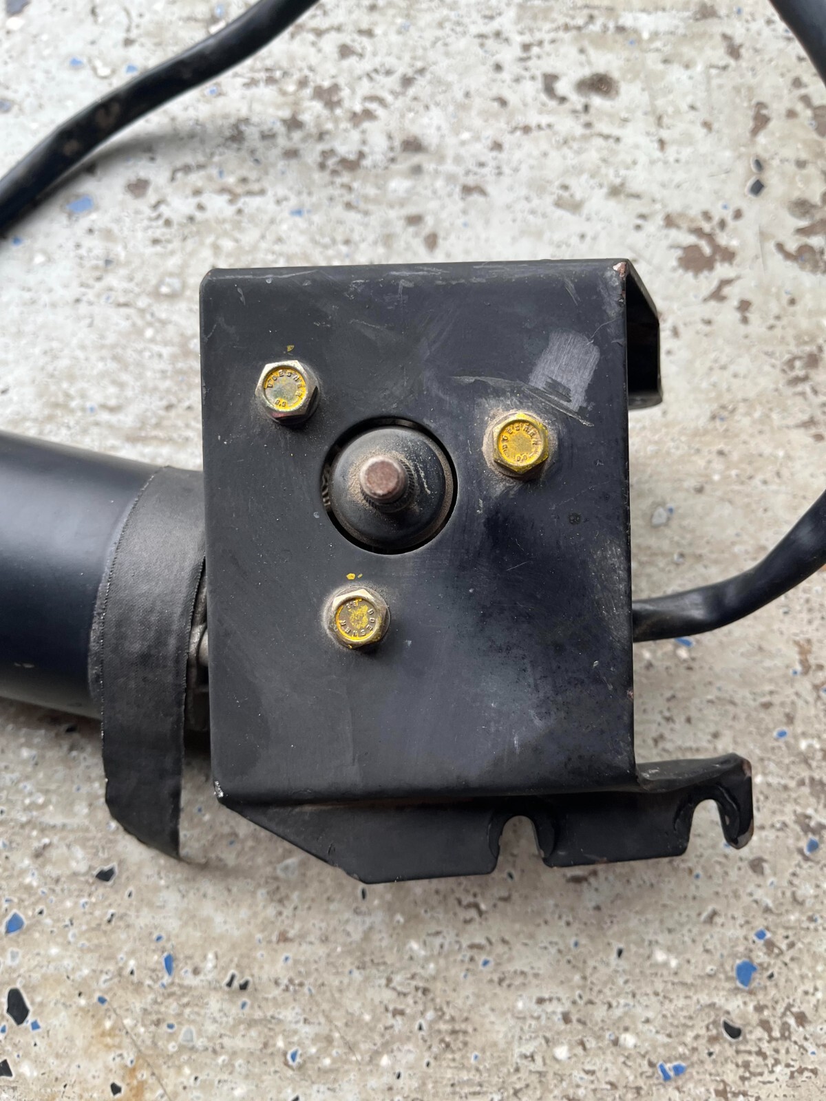 Ferrari 355 Windsheild Wiper Motor with Mounting Bracket