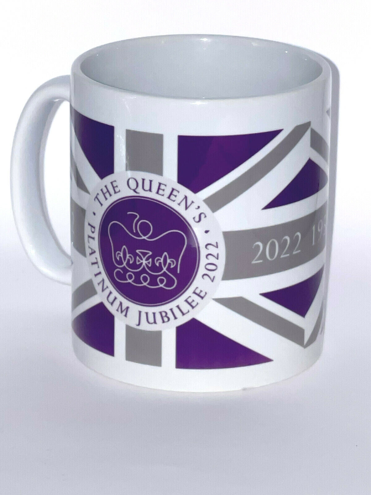Queen Elizabeth's platinum jubilee mug Keepsake Garden Party Official Logo
