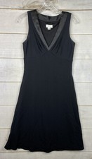 Ann Taylor LOFT Dress Womens 6 Basic Little Black V Neck Sleeveless Lined Rayon