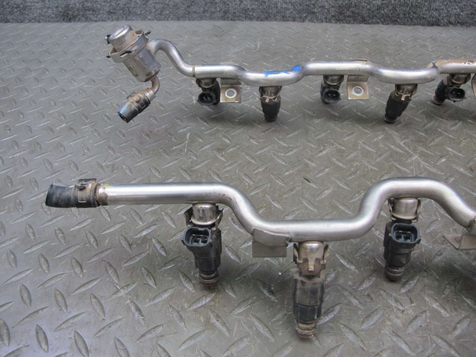03-10 BENTLEY CONTINENTAL GTC GT FLYING SPUR 6.0L FUEL RAIL INJECTOR SET 37k