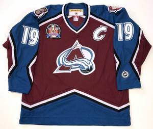 joe sakic shirt