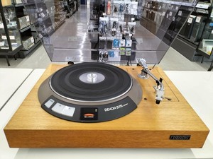 Denon DK-100F Gehäuse mit DP-3000 Plattenspieler & DA-305 Tonarm Vintage