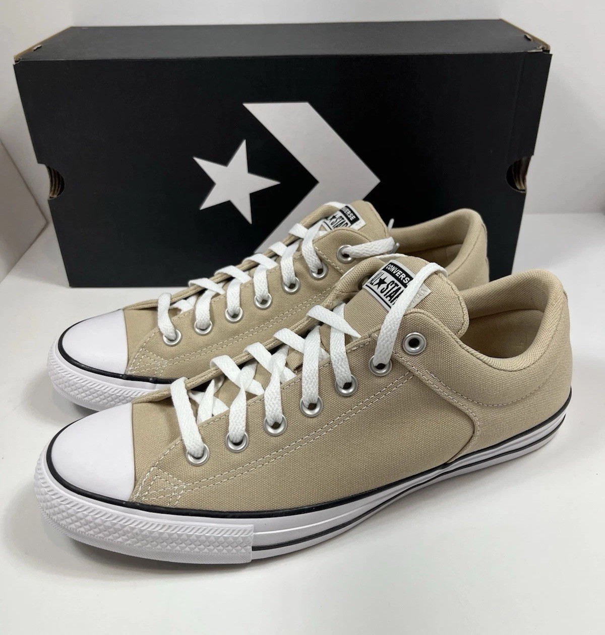 Sneakers New